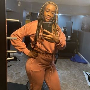 Meet your Posher, Malaika